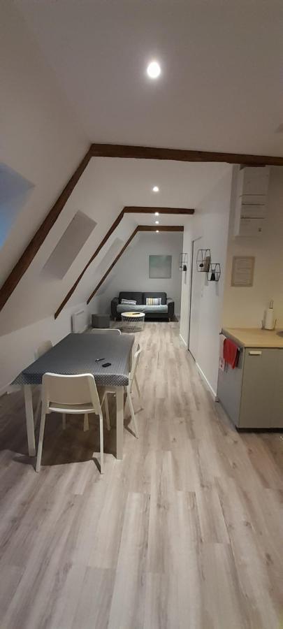 Appartement Dans Maison De 1789 Au Centre De Vitre Ngoại thất bức ảnh
